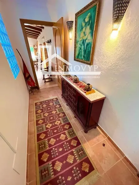 Rustic finca in Campanet, plot of 15,000 m², with a main house distributed as follows: — photo 11