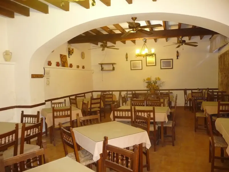 Traditional stone village house, the house is divided into two floors where the first floor was formerly used as a restaurant and the — photo 4