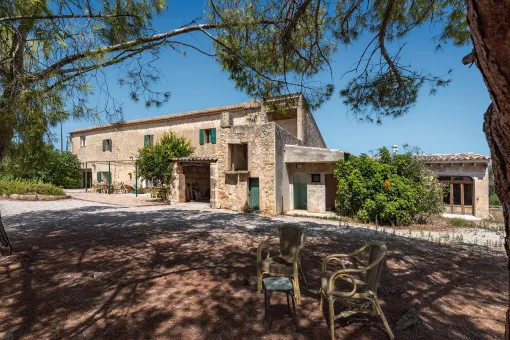 Porreres, authentic Mallorcan mansion with many possibilities — photo 12
