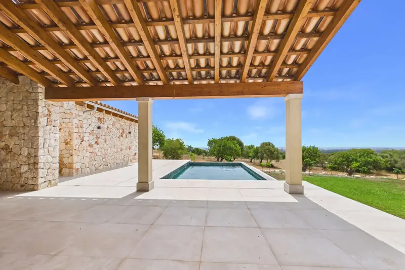 This beautiful newly built finca is located above the lovely village of Cala Millor and below the mountain 'Na Penyal' — photo 12