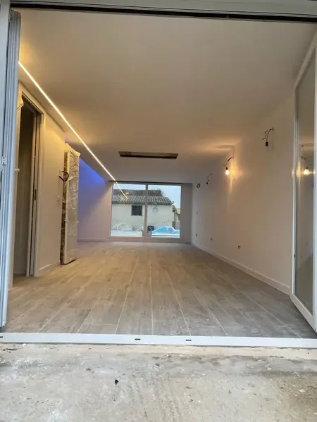 House for sale in Vilafranca de Bonany, Reis de Mallorca street, on a quiet street. The property is located on an urban plot of 631 m2 — photo 3