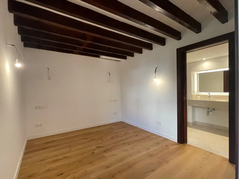 Elegant flat with 2 bedrooms, 2 bathrooms, La Calatrava, Palma Old Town — photo 8