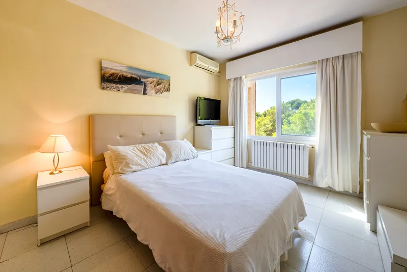 Exclusive Investment: Family Villa with Sea Views in Costa d'en Blanes — photo 9