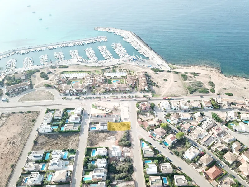 I-4035 Plot just 500 m from the beach and Nautical Club of Sa Ràpita — photo 4