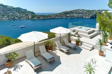Luxury property for sale in Port d'Andratx: Impressive first-line views — photo 6