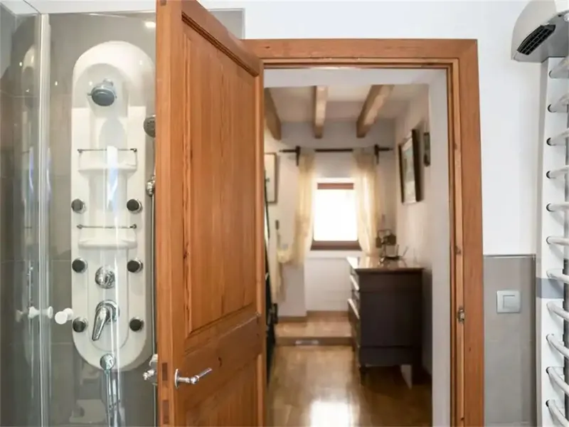 House in the center of Pollença, ready to live in, double glazing, air conditioning, good location, not negotiable — photo 5