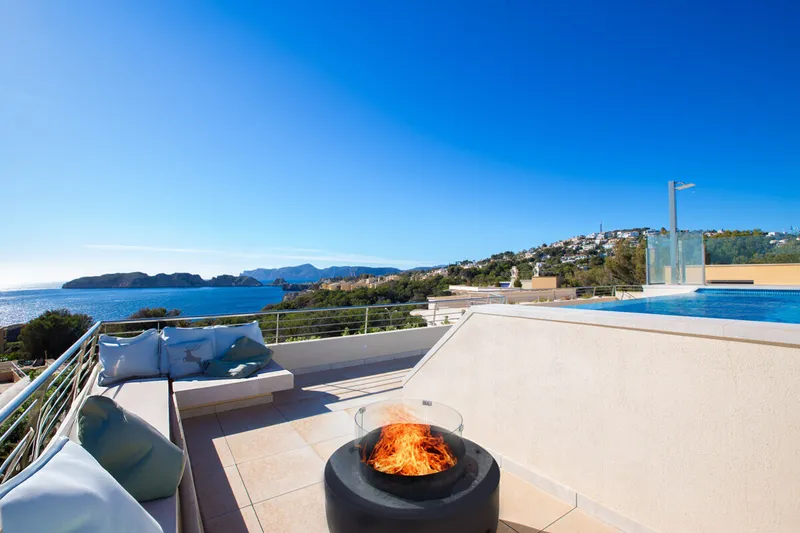 Renoviertes Penthouse mit Meerblick und privatem Rooftop Pool in Nova Santa Ponsa — photo 1