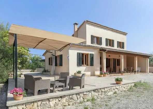 Detached house in Algaida — photo 1