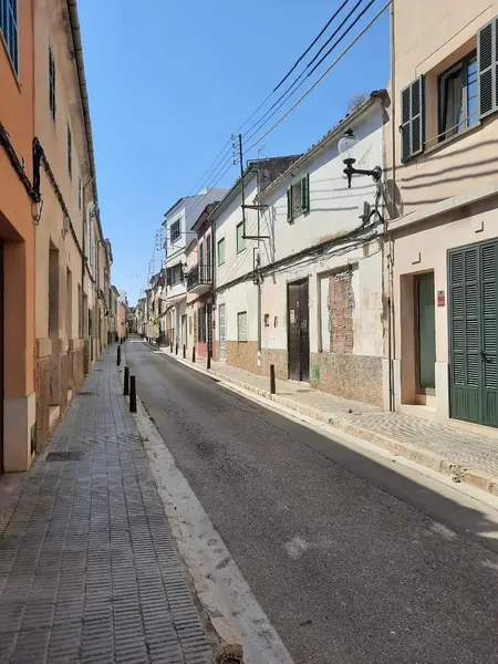 LA VIVIENDA NO SE PUEDE VISITAR POR SU ESTADO RUINOSO. Vivienda unifamiliar entre medianeras para reformar situada en la localidad de Felani — photo 3
