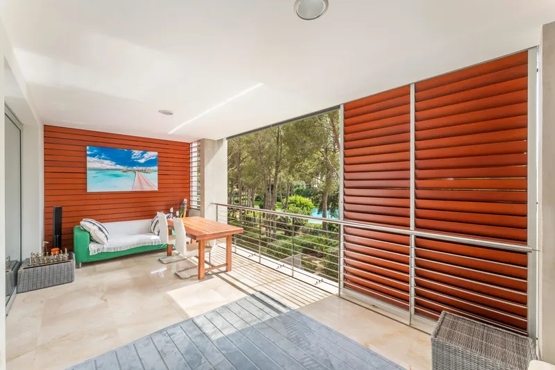 Spacious apartment with spectacular common areas and pools in exclusive Bendinat — photo 6