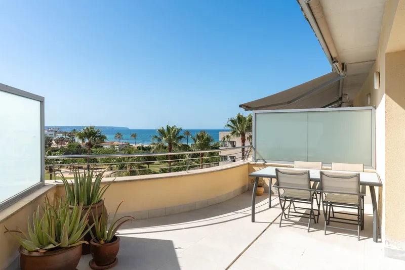 Penthouse with large terraces and sea views in El Molinar — photo 2