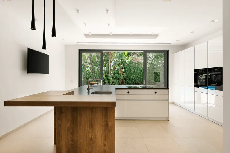 Property cmqtpf7d500h3k17asbz6x7yr — photo 10