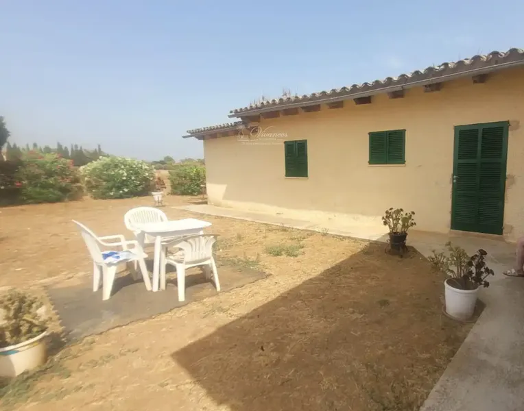 Vivancos Inmobiliaria presents for rent this exclusive chalet with private pool, 12 horse stables and a 7,000 m² estate, ideal — photo 4