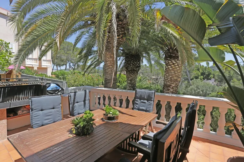 Fantastic semi-detached villa recently renovated in a quiet and privileged area of Santa Ponsa — photo 3