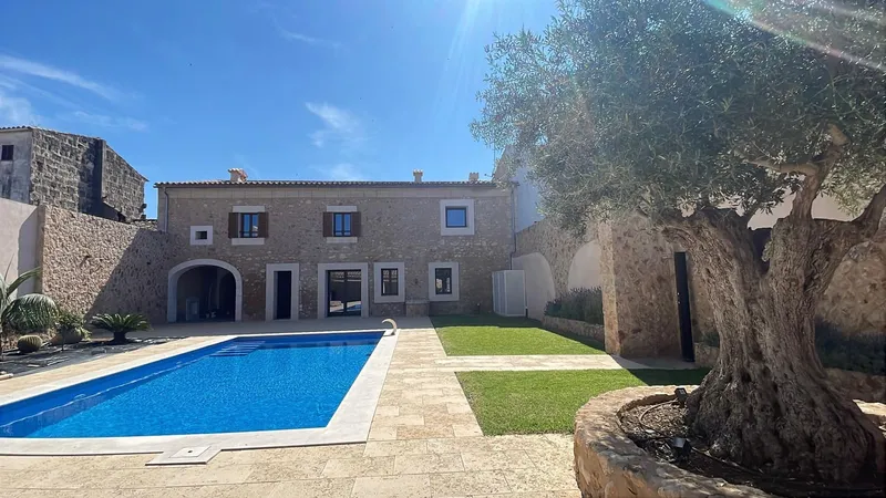 Townhouse for rent in Sa Pobla, Mallorca — photo 1