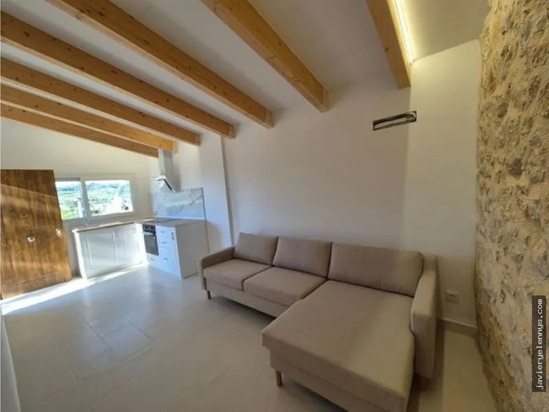 Rural house rental in Poligono Poligon — photo 1