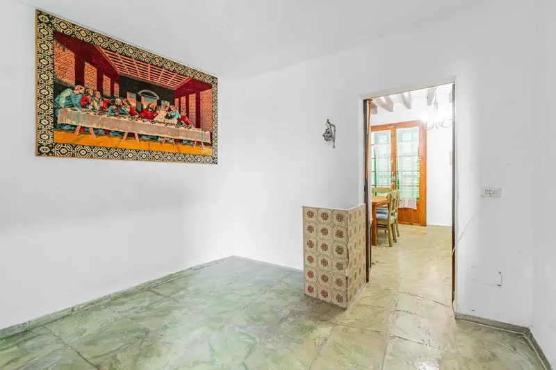 House of 211 m2 for renovation in Inca for sale — photo 7
