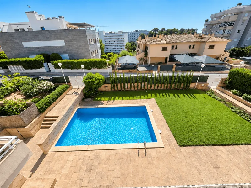 Mediterranean living in Portals Nous with underground parking and communal pool — photo 3