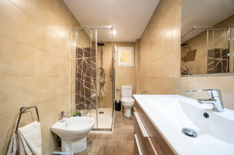 Os presentamos en exclusiva esta magnífica vivienda de 80 m², situada en la Plaza San Cosme, en el consolidado barrio de Son Cotoner, Palma — photo 8