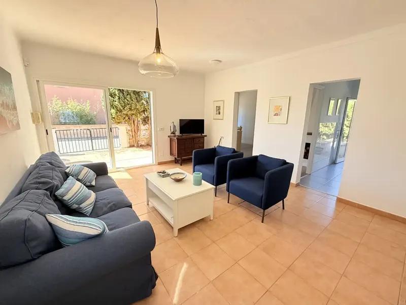 CASA REFORMADA A 150 M DEL MAR EN SA RÀPITA — photo 4