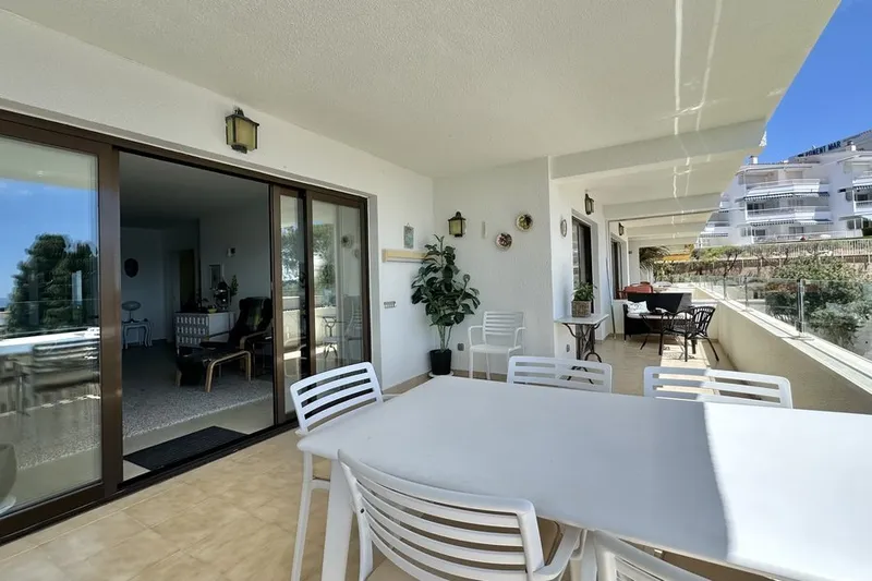 Stunning flat with terrace on the seafront in Palmanova — photo 5