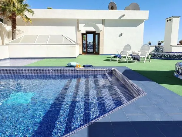 Apartment on CL Bell Puig, Cas Catala — photo 1