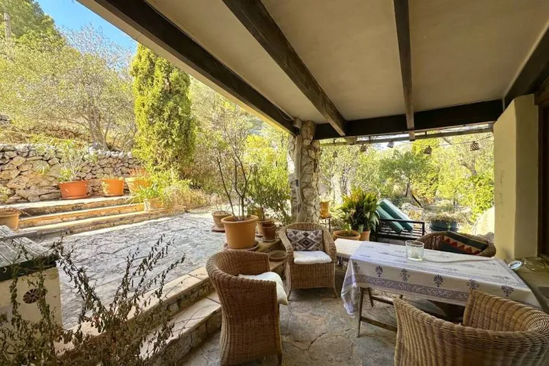 Exceptional artist’s finca by David Zisman with mountain views — photo 2