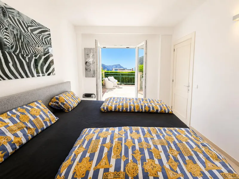 Apartment with large terrace and sea views in Cala Llamp, Port d'Andratx — photo 9