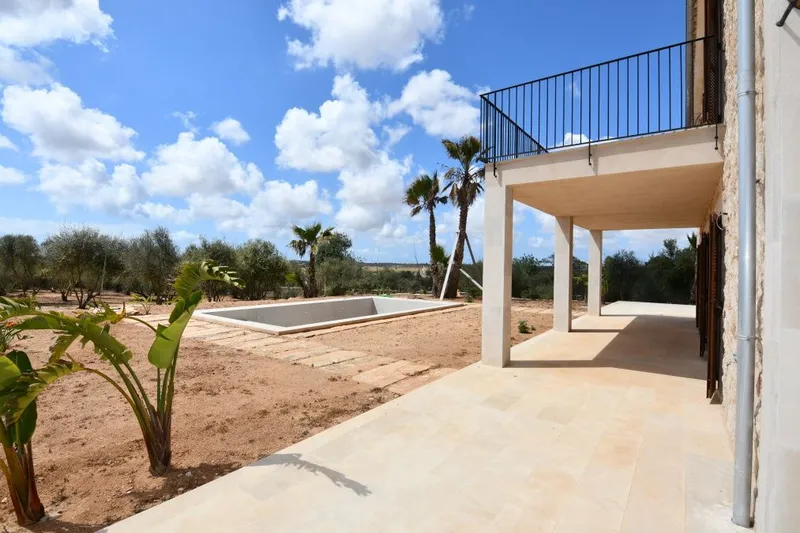 Modern and elegant newly built country house located just 1km from Santanyi — photo 3