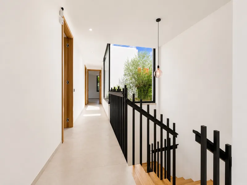 Modern new-build villa with stunning mountain views in Santa Ponsa Mas — photo 6