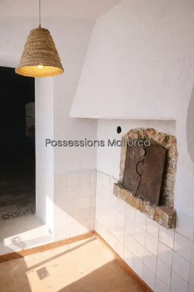 In the heart of one of the most coveted areas of Palma's coastline, between El Molinar and Coll d'en Rabassa, this large historic estate emerges — photo 11