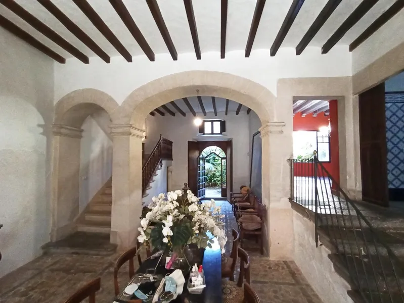 Stunning sixteenth-century Mallorcan palace with garden and pool situated in the historic centre of Sóller — photo 9