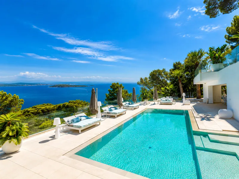 Brand New Luxury Villa for Sale at Seafront of Cala Vinyas — photo 1