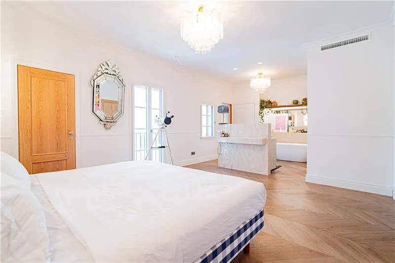 170 m² apartment in a majestic building in the heart of Palma — photo 8