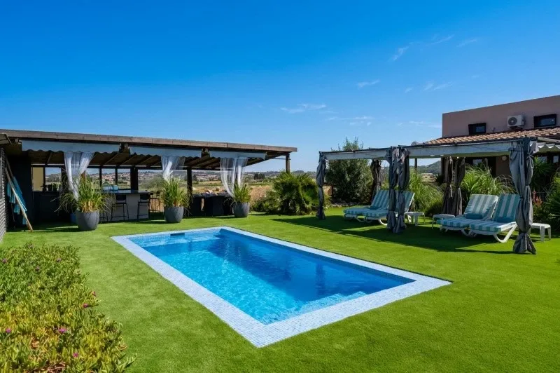 Idyllic country house in Montuïri with holiday rental permit, private well and mountain views — photo 2