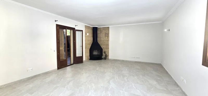 Beautiful attached house in Lloseta, 150 m2 built, 4 bedrooms, free ceiling — photo 2