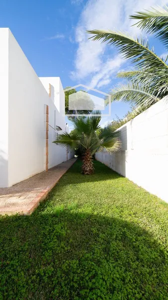 Chalet in Cala D'Or, with 219 m2, 3 bedrooms, 2 bathrooms and pool — photo 3