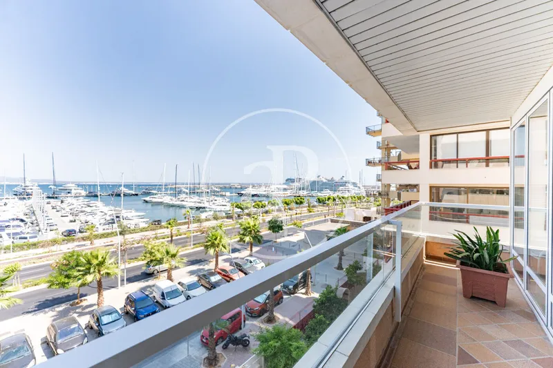 Apartment for sale with terrace and sea views on Paseo Marítimo — photo 4