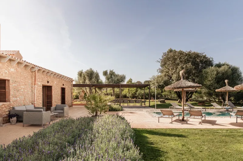 Exceptional Estate Combining Privacy, Elegance and Natural Beauty — photo 2