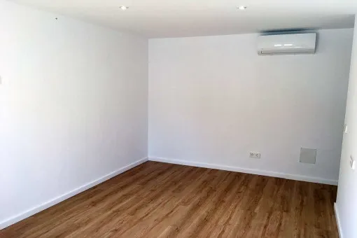 Playa de Palma: first-line apartment with sea views in Playa de Palma — photo 4
