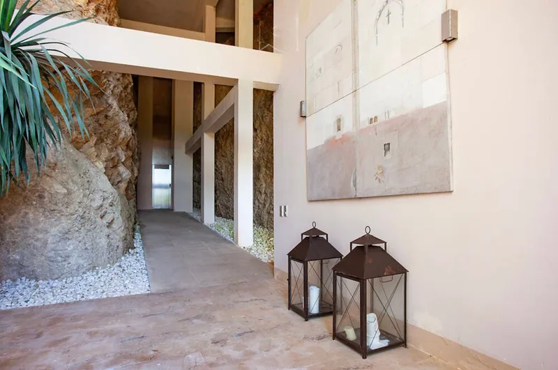 Impressive luxury villa with spectacular sea views — photo 5