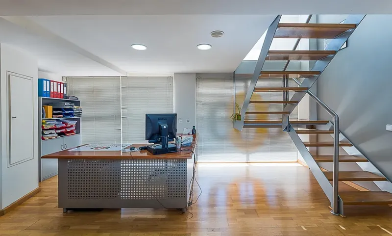 Large versatile and bright office in El Terreno — photo 2