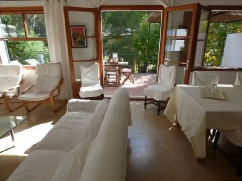 Se ofrece en alquiler un espacioso apartamento, muy bien ventilado, ubicado en el paseo de los pinos de la Bahía de Pollença, cercano al hot — photo 4