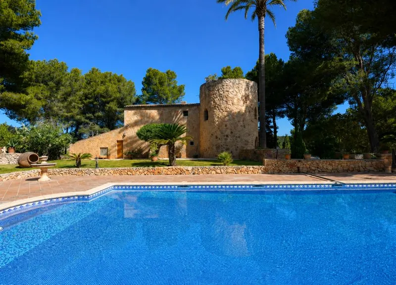 Large country house located between Felanitx and Porto Colom — photo 1