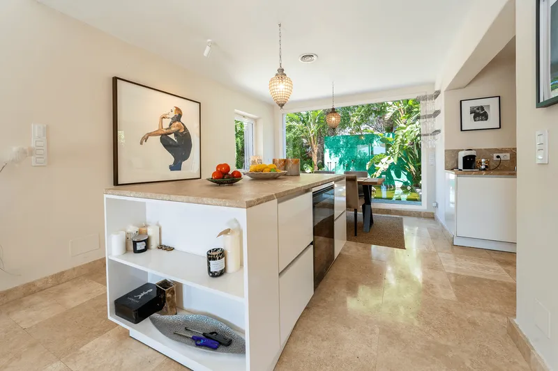 Mediterranean villa just steps from the sea in Sol de Mallorca — photo 7