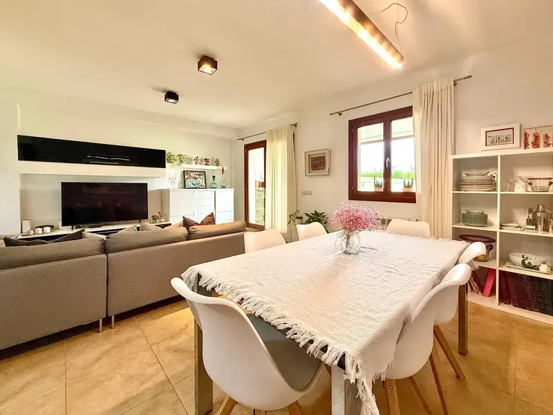 Discover this beautiful townhouse located in the idyllic village of Moscari, a place where tranquility and natural surroundings merge. — photo 3