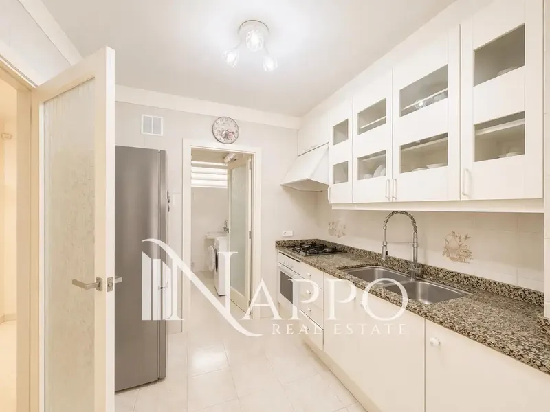 Nappo Real Estate tiene el placer de presentaros este atractivo apartamento exterior con una magnífica terraza de 119 m², situado en la prim — photo 11