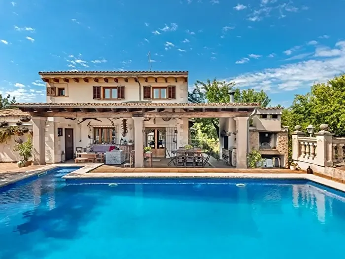 Casa en venta de 5 habitaciones en Santa María del Camí, Illes Balears — photo 1