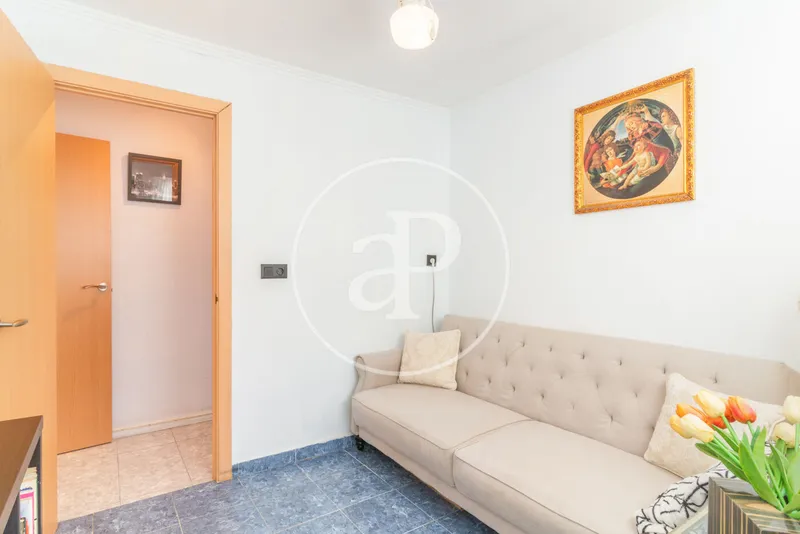 Flat for rent with Terrace in Ciutat Jardí (Valencia) — photo 12