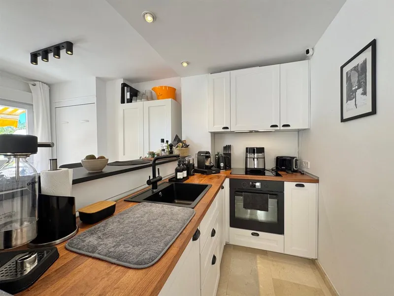 Penthouse apartment with roof terrace and sea view — photo 6